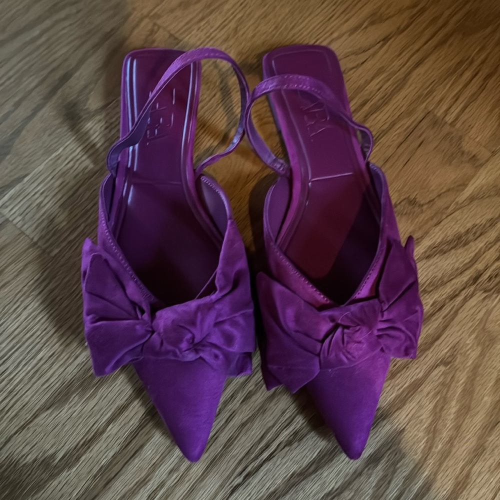 Zara slip on suede pointed toe flats with bow